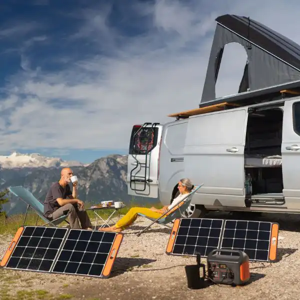 RV Solar vs. RV Generators: Which One’s Right for You?